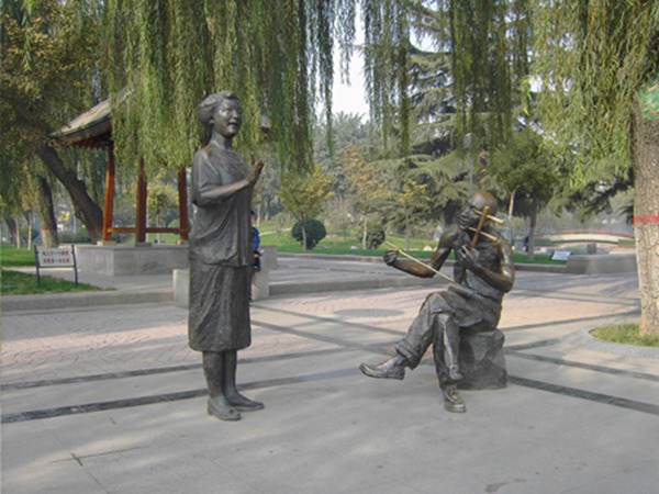 公园雕塑 